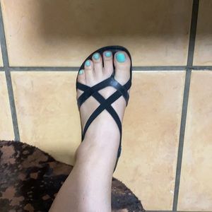 BORN BLACK SANDAL